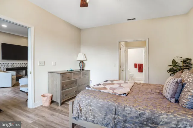 $374,500 | 2500 Waterside Drive, Unit 303, Frederick, MD 21701