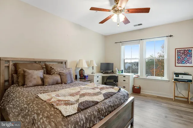 $374,500 | 2500 Waterside Drive, Unit 303, Frederick, MD 21701