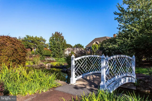 $374,500 | 2500 Waterside Drive, Unit 303, Frederick, MD 21701