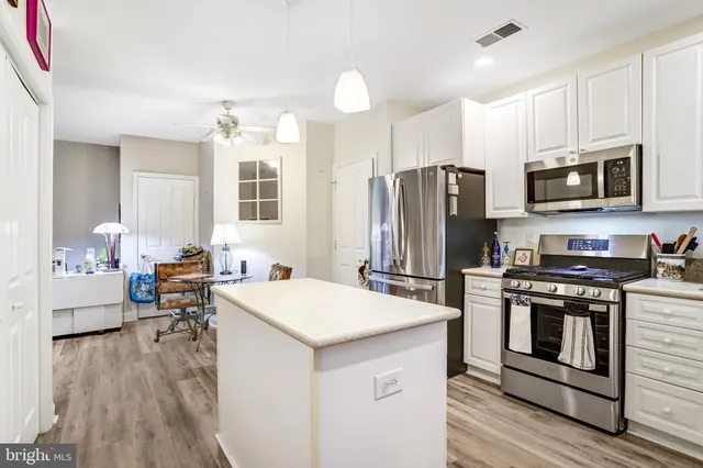 $374,500 | 2500 Waterside Drive, Unit 303, Frederick, MD 21701