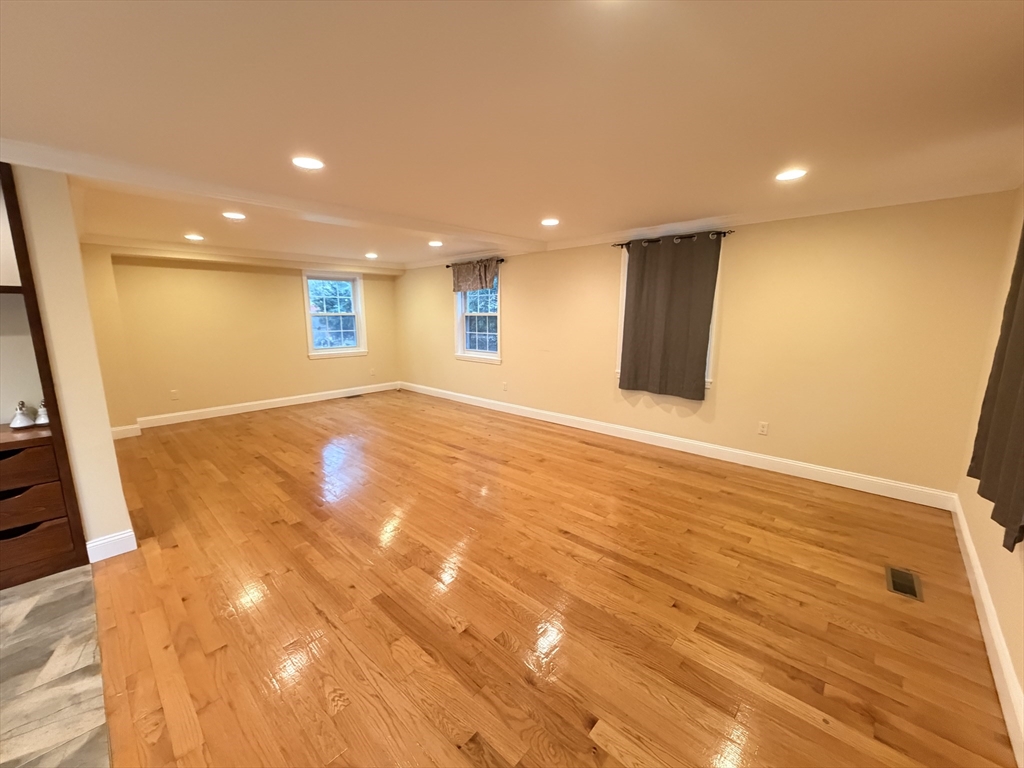 112 Quinobequin Road Newton, MA 02462 - Photo 3 of 23