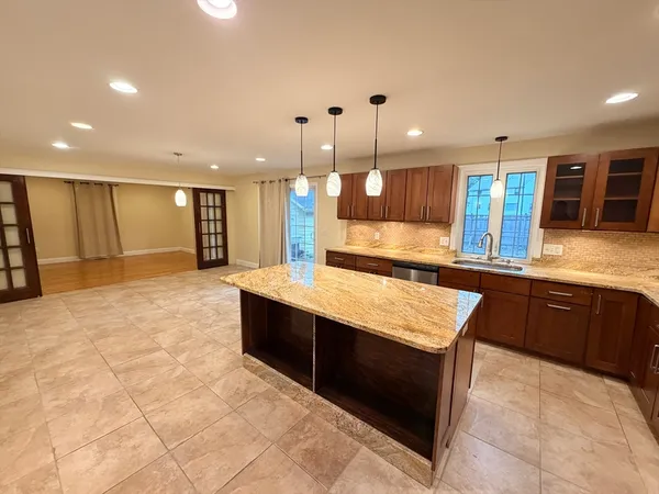 $6,500 | 112 Quinobequin Road, Newton, MA 02462