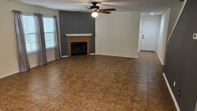 $1,800 | 1051 Dorn, Kyle, TX 78640