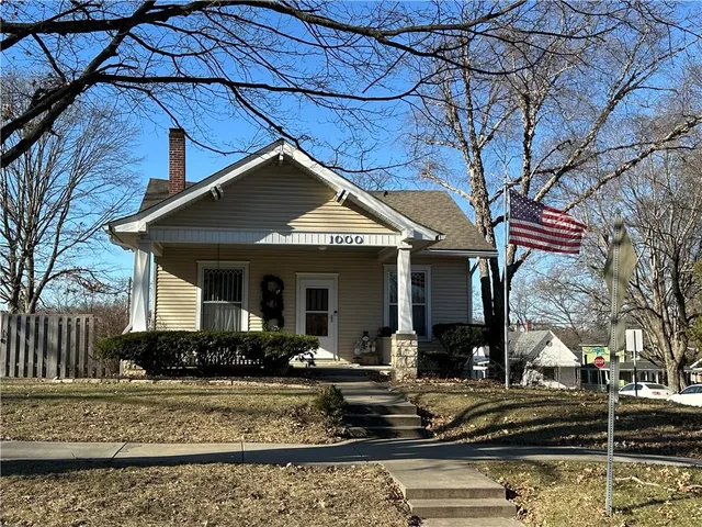 $259,000 | 1000 5th Avenue, Leavenworth, KS 66048