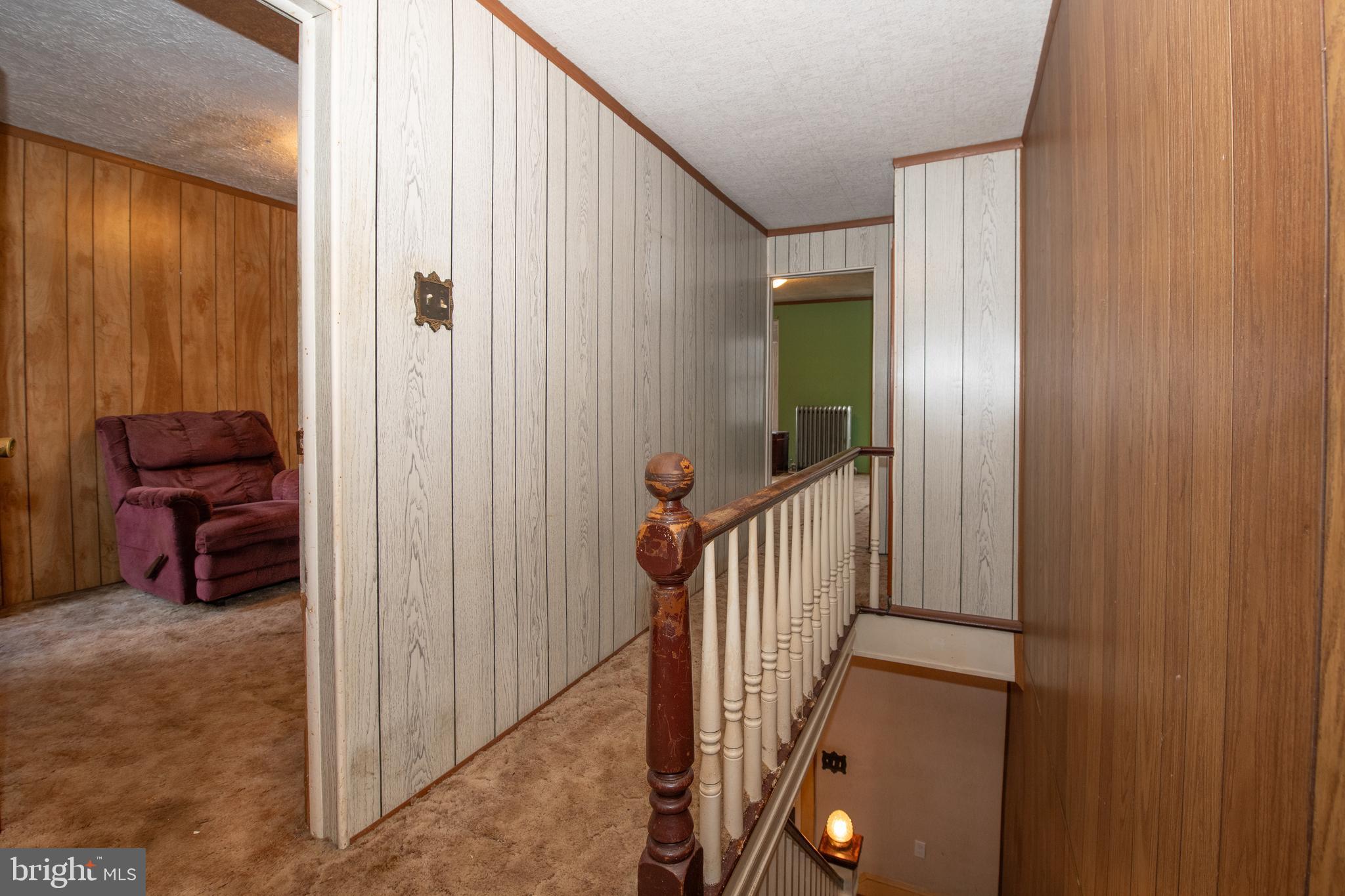 170 Markle Street Philadelphia, PA 19127 - Photo 13 of 19 2nd floor hallway