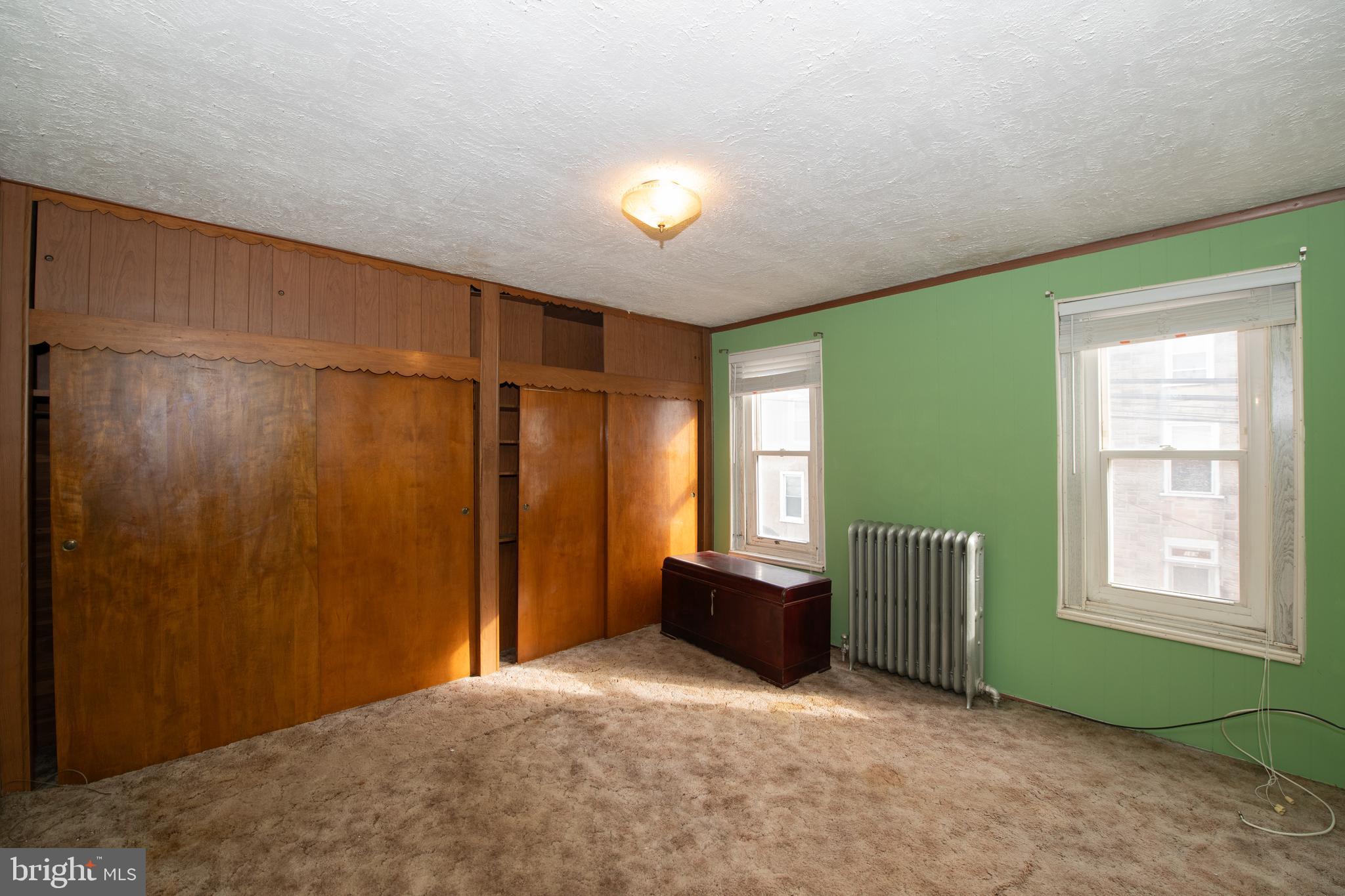 170 Markle Street Philadelphia, PA 19127 - Photo 17 of 19 Front Bedroom