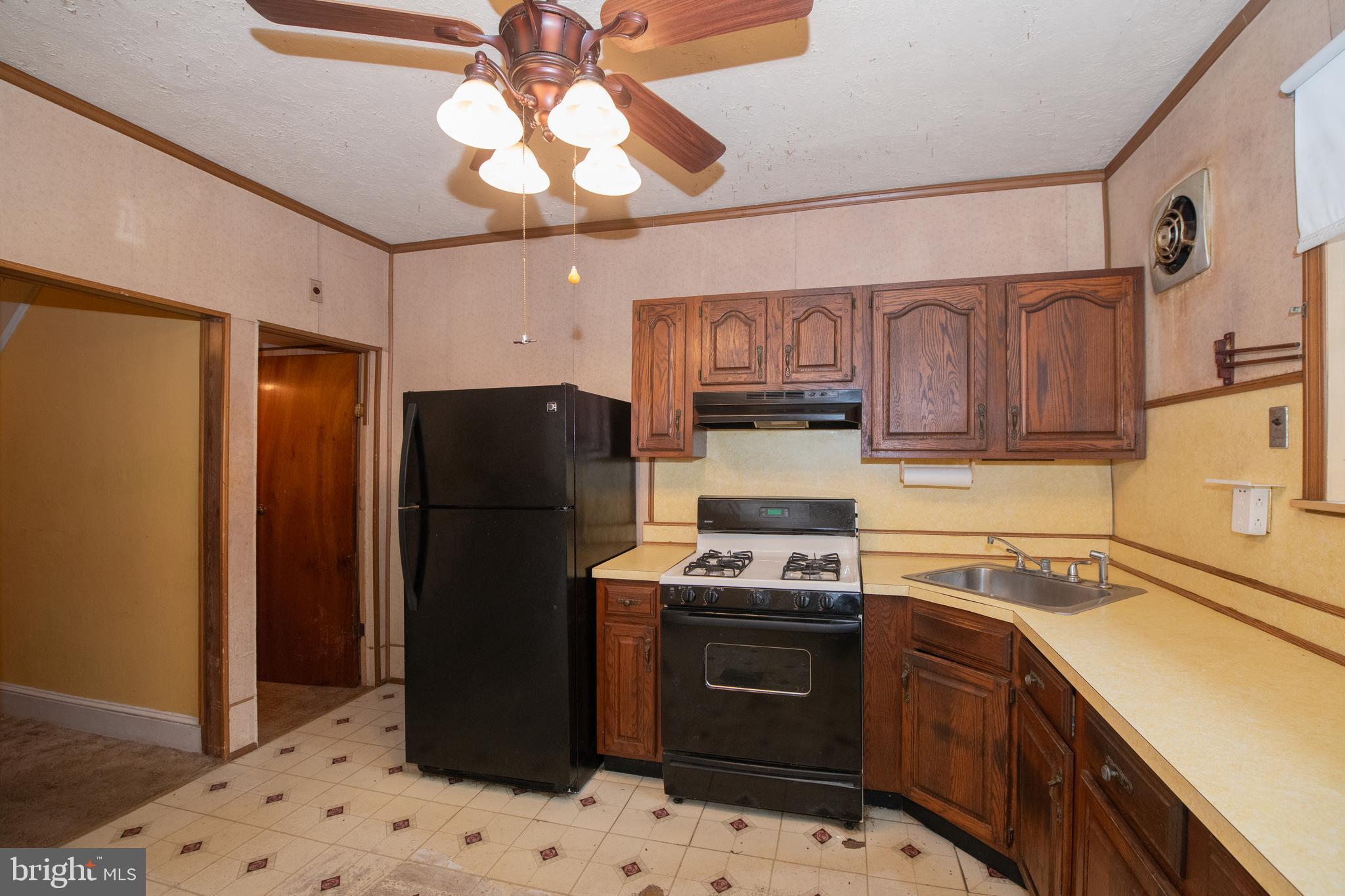 170 Markle Street Philadelphia, PA 19127 - Photo 7 of 19 Kitchen