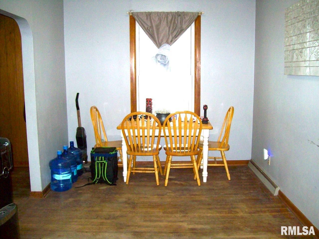 33 North Maple Street Winchester, IL 62694 - Photo 8 of 14