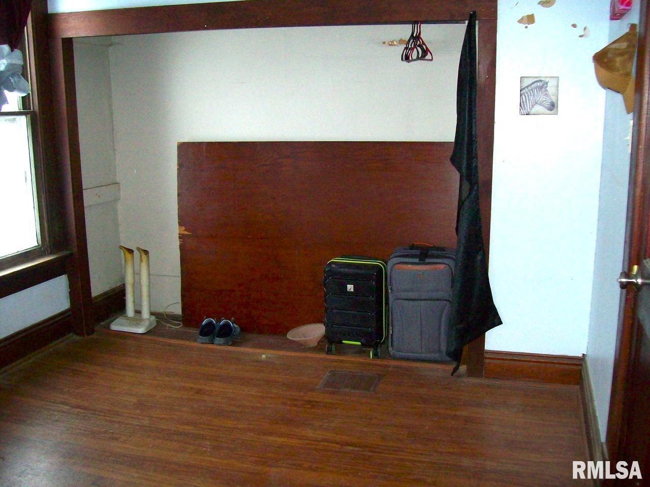 33 North Maple Street Winchester, IL 62694 - Photo 10 of 14