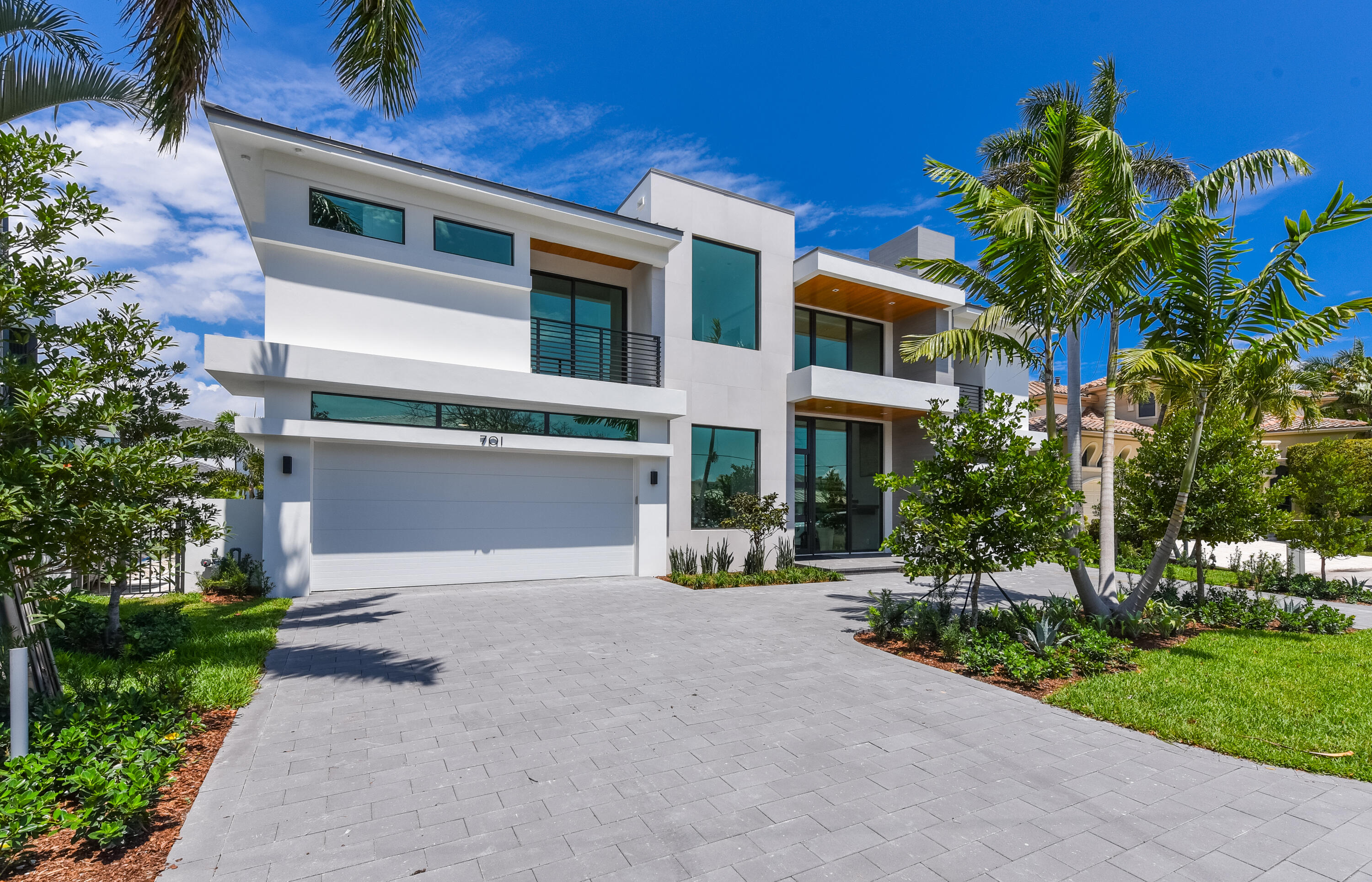 701 Lakeview Terrace Boca Raton, FL 33431 - Photo 4 of 65 701 NE Lakeview Terr_2_Ann Rutherford_18
