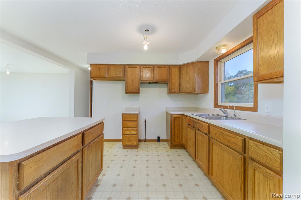 13201 Rockwell Road Stockbridge, MI 49285 - Photo 16 of 50