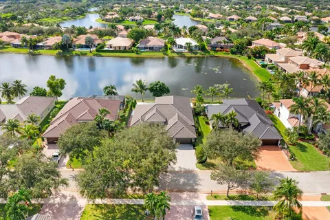 $1,250,000 | 6895 Northwest 108th Avenue, Parkland, FL 33076