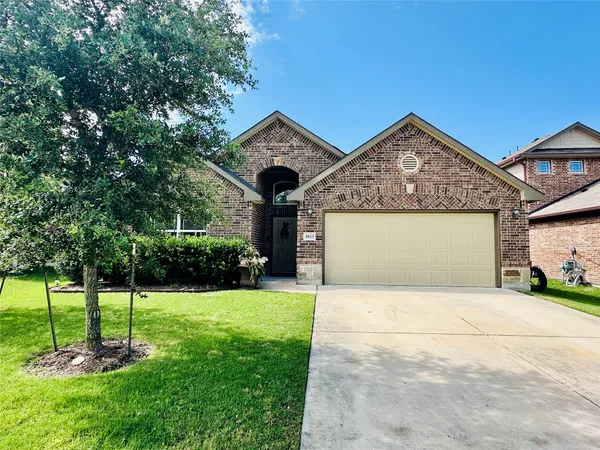 $2,395 | 5613 Sacco Street, Round Rock, TX 78665