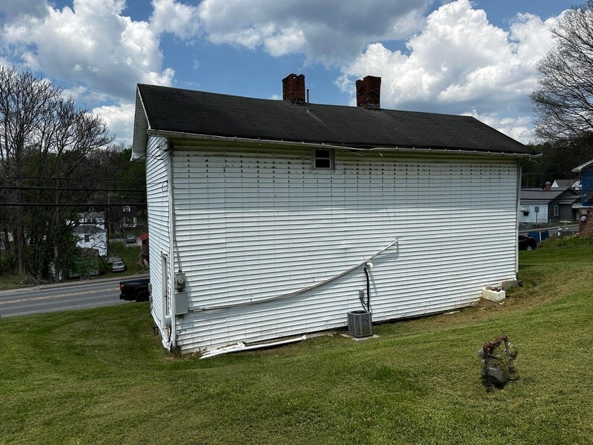 1014 West Webster Road Summersville, WV 26651 - Photo 3 of 12 Gallery Image 3