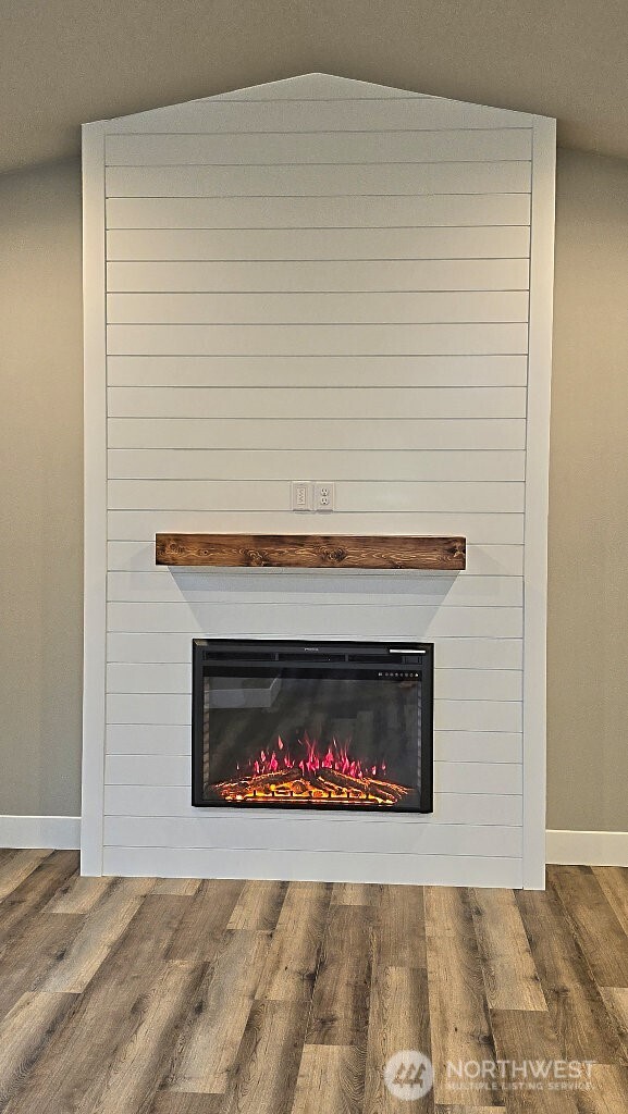573 Monte Elma Road Montesano, WA 98563 - Photo 9 of 13 a view of fireplace and utility room