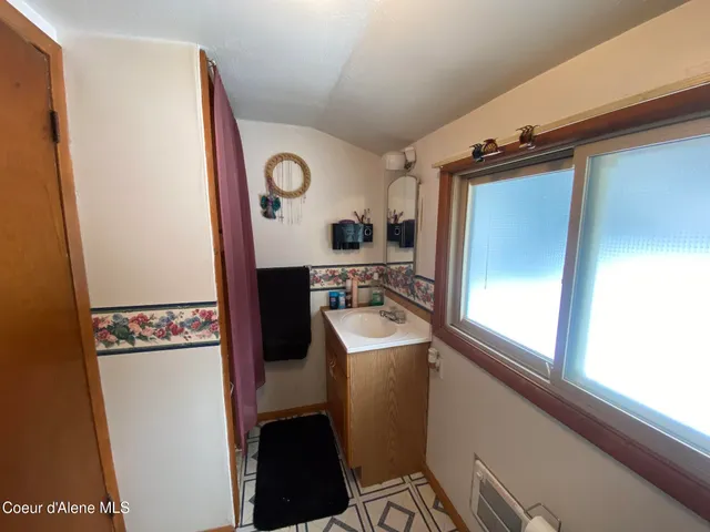 $320,000 | 46 Park Circle, Kellogg, ID 83837