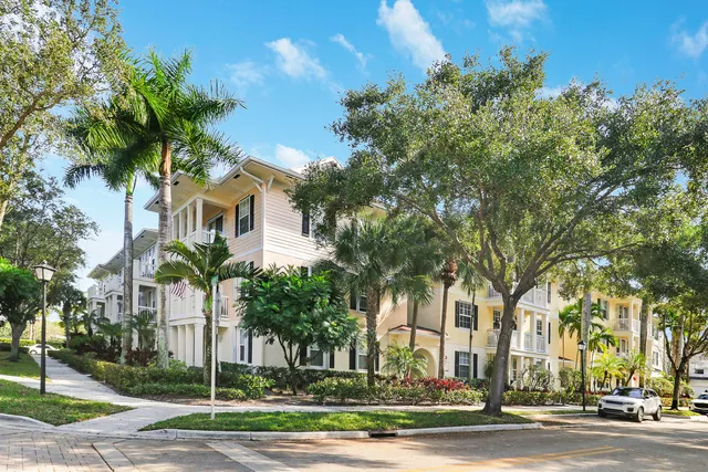$399,000 | 275 Murcia Drive, Unit 212, Jupiter, FL 33458