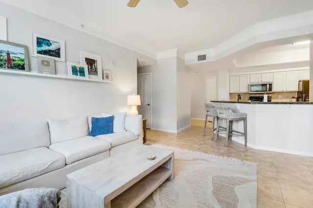 $399,000 | 275 Murcia Drive, Unit 212, Jupiter, FL 33458