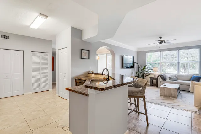 $399,000 | 275 Murcia Drive, Unit 212, Jupiter, FL 33458