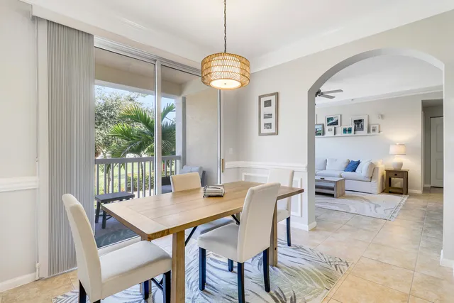 $399,000 | 275 Murcia Drive, Unit 212, Jupiter, FL 33458