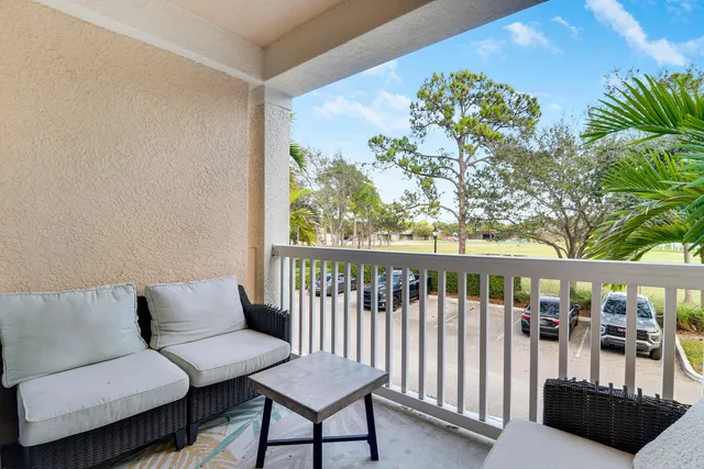 $399,000 | 275 Murcia Drive, Unit 212, Jupiter, FL 33458