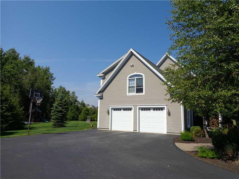 2 Birkdale Road Cumberland, ME 04105 - Photo 2 of 32 Exterior Front. Large drive way