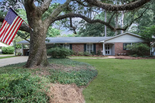 $220,000 | 5246 Saratoga Drive, Jackson, MS 39211