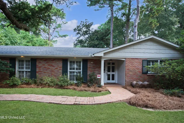$220,000 | 5246 Saratoga Drive, Jackson, MS 39211