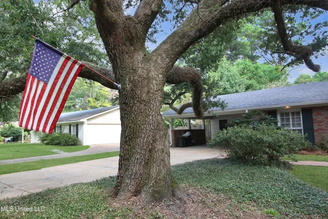$220,000 | 5246 Saratoga Drive, Jackson, MS 39211