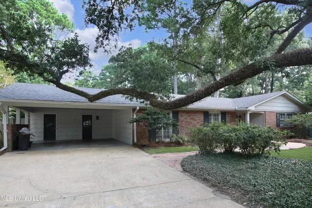 $220,000 | 5246 Saratoga Drive, Jackson, MS 39211