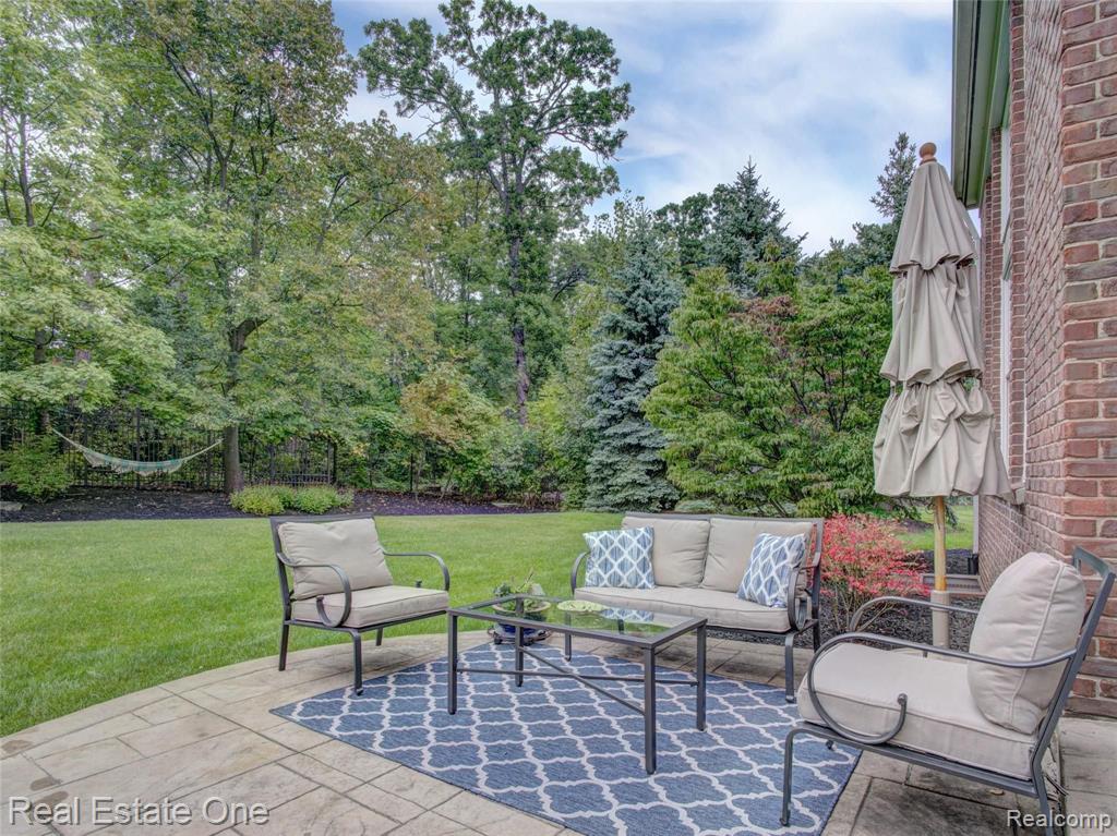 2400 Andover Boulevard Rochester, MI 48306 - Photo 43 of 48