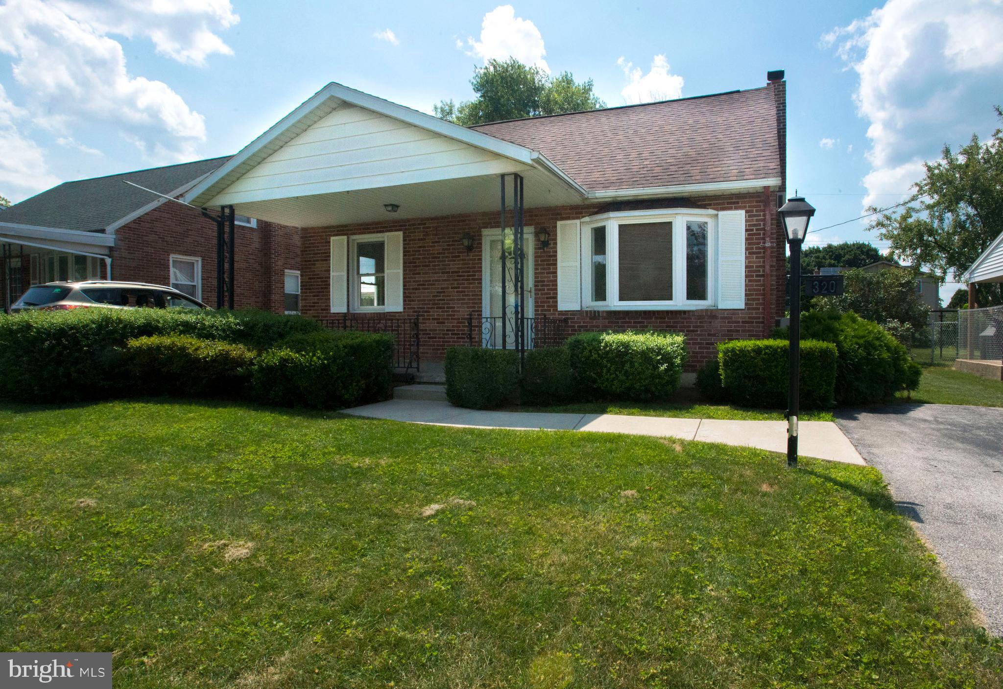 320 Edgewood Road York, PA 17402 - Photo 1 of 21 Gallery Image 1