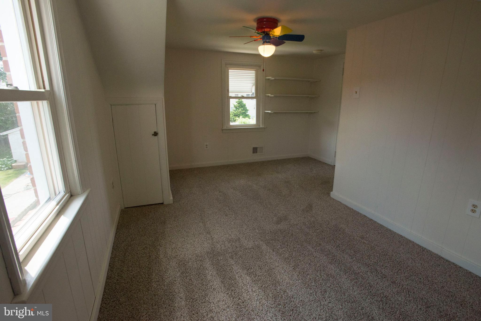 320 Edgewood Road York, PA 17402 - Photo 12 of 21 Gallery Image 12