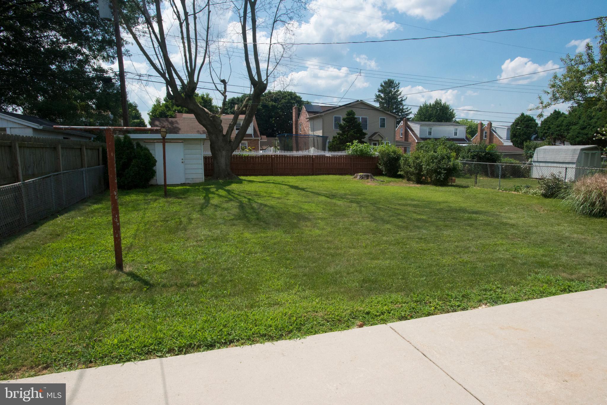 320 Edgewood Road York, PA 17402 - Photo 18 of 21 Gallery Image 18