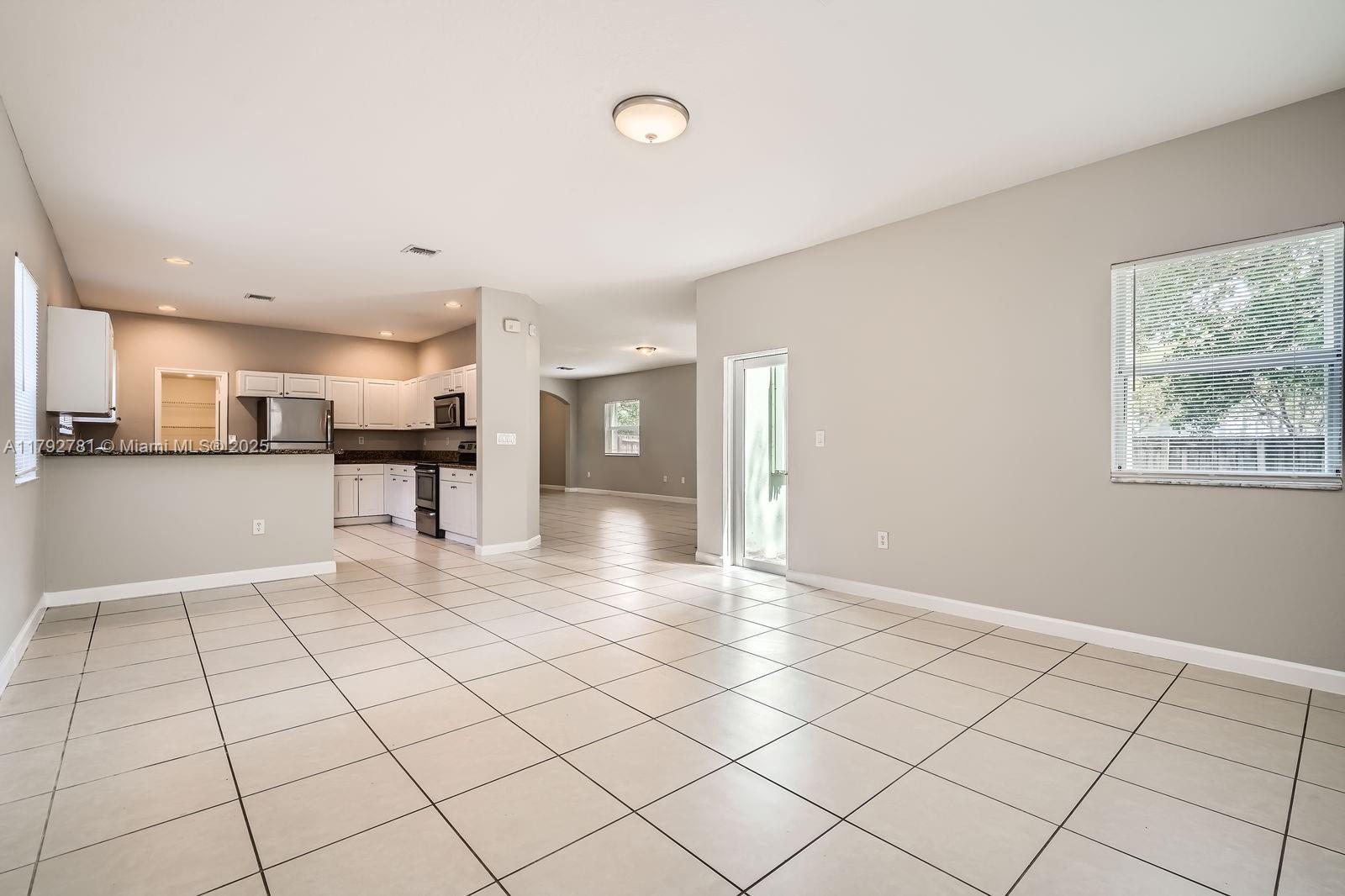 348 Northeast 36th Terrace Homestead, FL 33033 - Photo 11 of 28