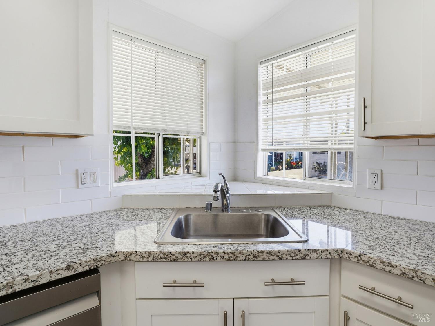 227 Ricardo Avenue Santa Rosa, CA 95407 - Photo 17 of 33