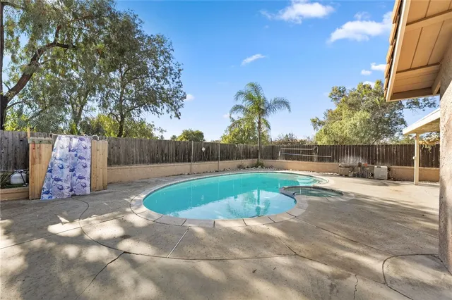 $850,000 | 17465 Santa Rosa Mine Road, Perris, CA 92570