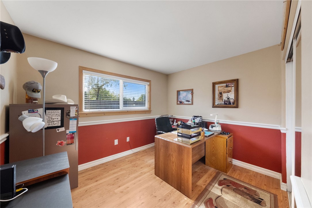 17465 Santa Rosa Mine Road Perris, CA 92570 - Photo 27 of 51 guest bedroom currently used as an office