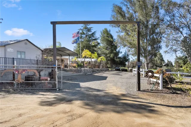 $850,000 | 17465 Santa Rosa Mine Road, Perris, CA 92570