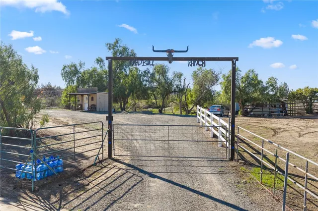 $850,000 | 17465 Santa Rosa Mine Road, Perris, CA 92570