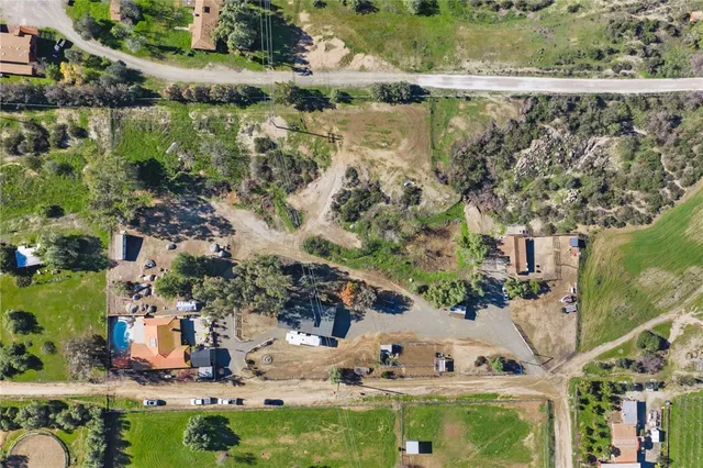 $850,000 | 17465 Santa Rosa Mine Road, Perris, CA 92570