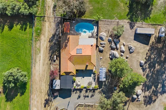 $850,000 | 17465 Santa Rosa Mine Road, Perris, CA 92570