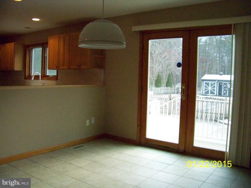 124 Mary Bell Road Manahawkin, NJ 08050 - Photo 11 of 26 Gallery Image 11