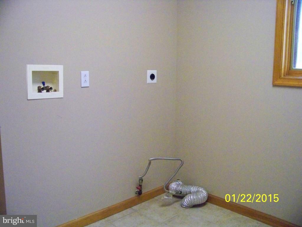 124 Mary Bell Road Manahawkin, NJ 08050 - Photo 15 of 26 Gallery Image 15