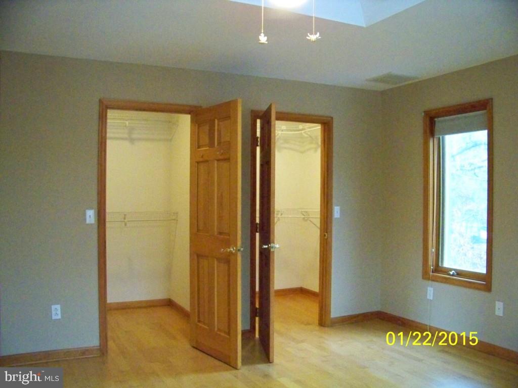 124 Mary Bell Road Manahawkin, NJ 08050 - Photo 20 of 26 Gallery Image 20