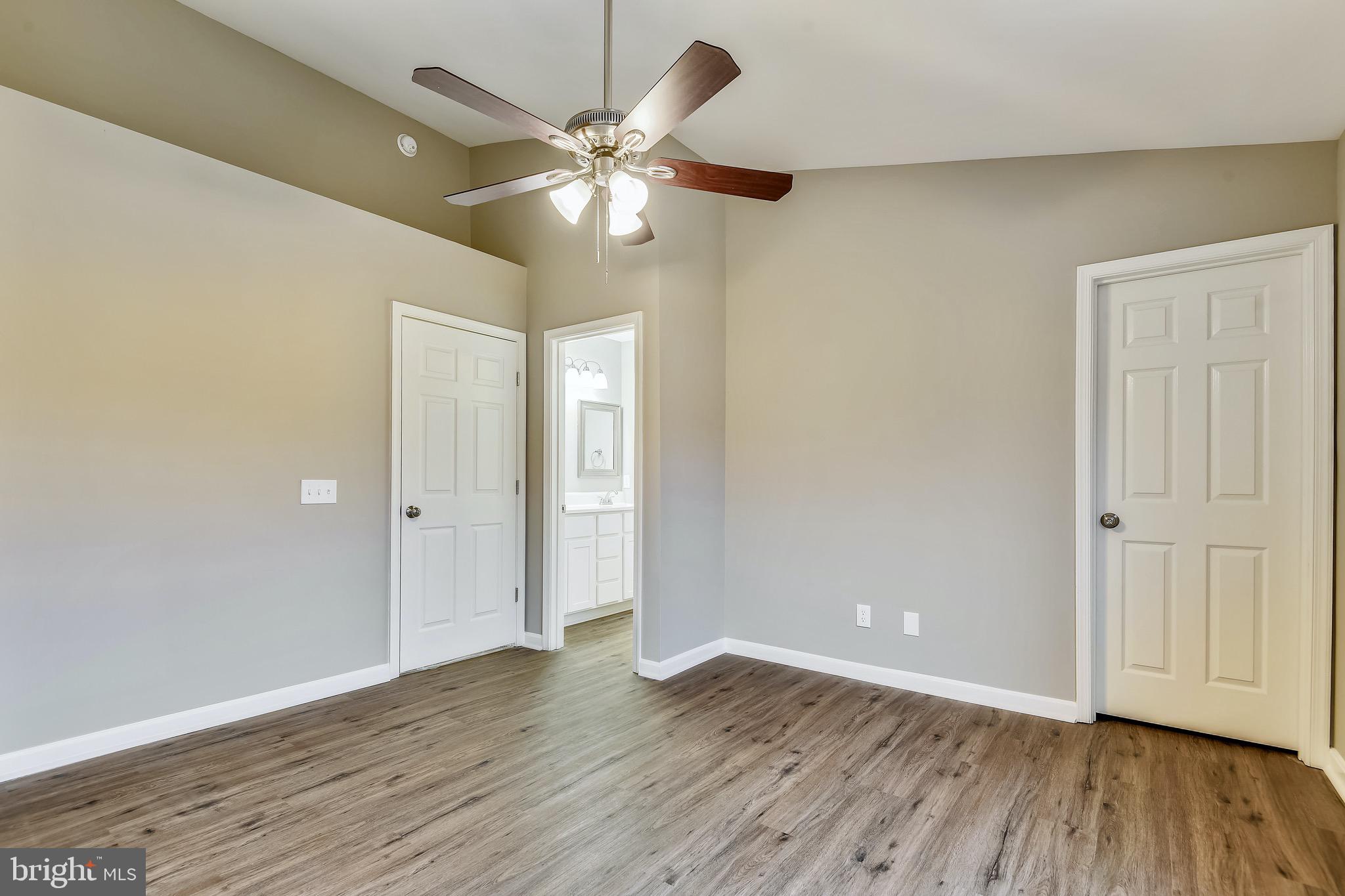 3810 Colony Point Place Edgewater, MD 21037 - Photo 19 of 61 Upstairs master bedroom en suite