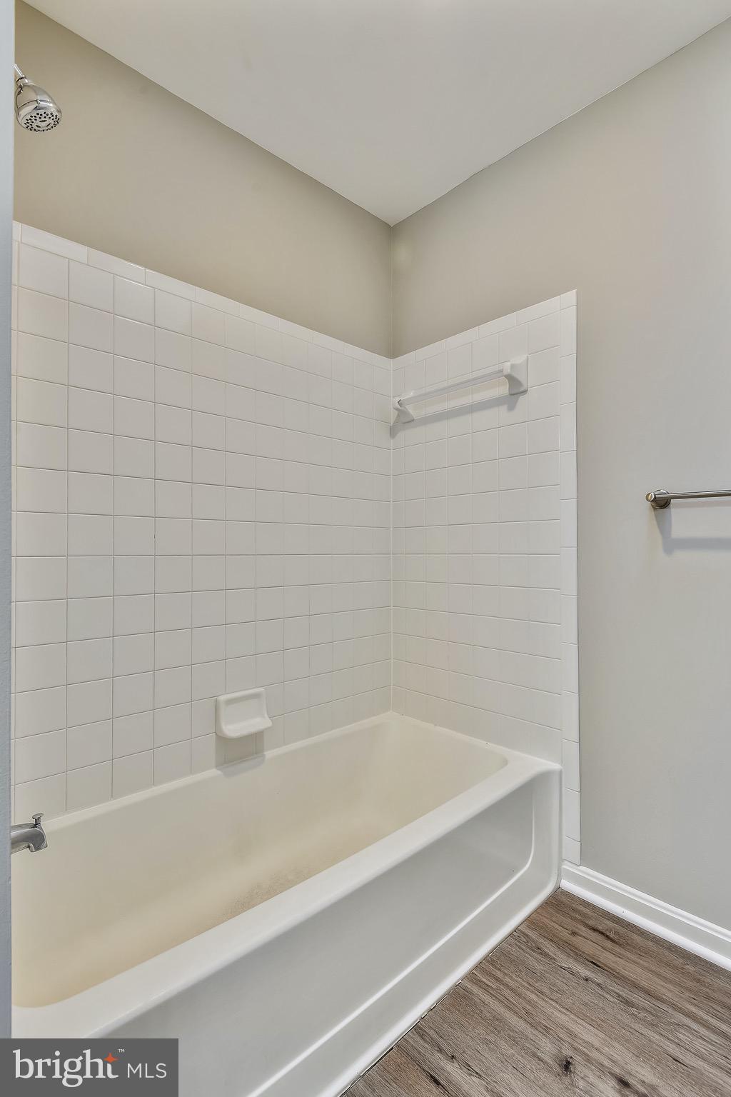 3810 Colony Point Place Edgewater, MD 21037 - Photo 21 of 61 Upstairs master bathroom