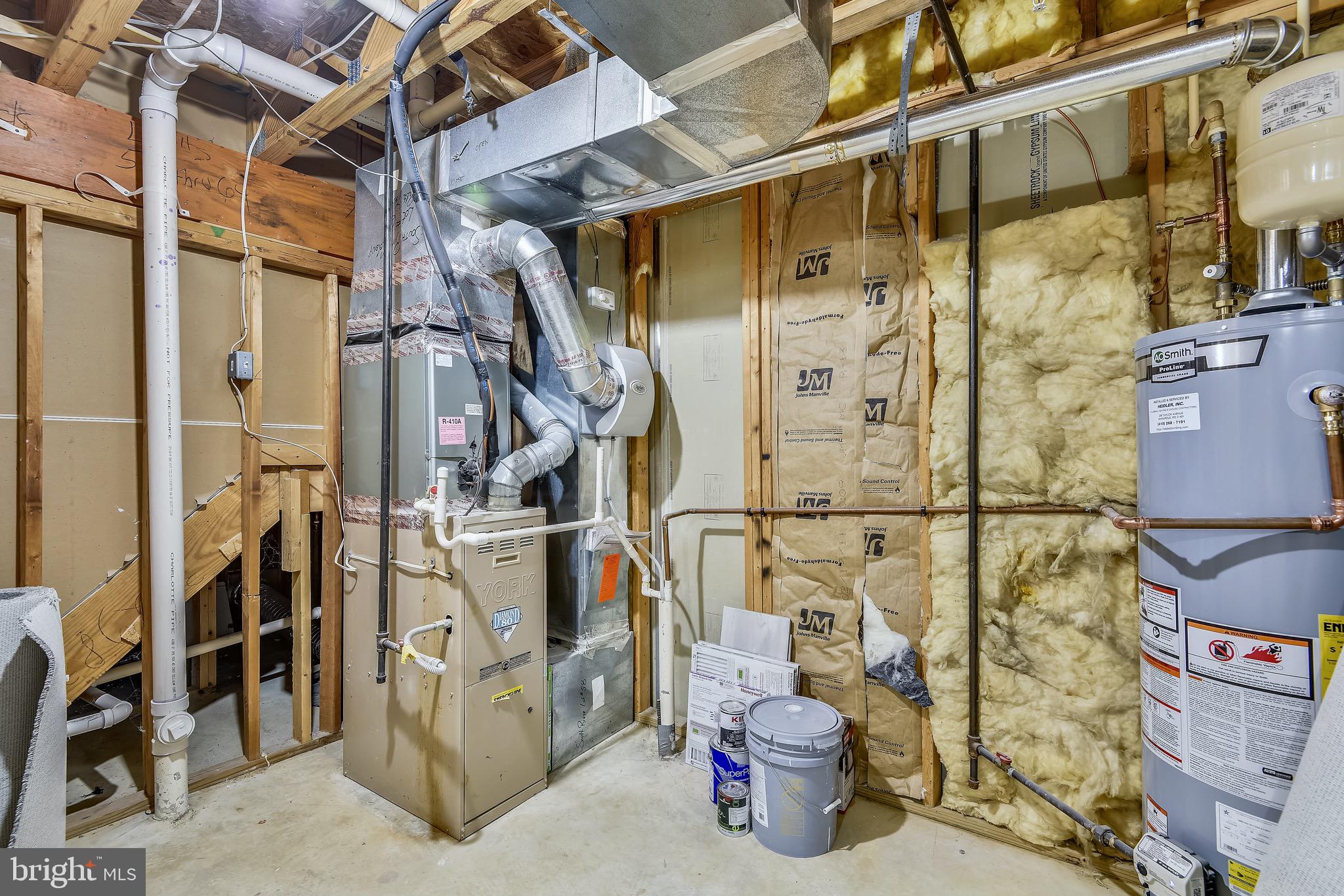 3810 Colony Point Place Edgewater, MD 21037 - Photo 38 of 61 Utility space