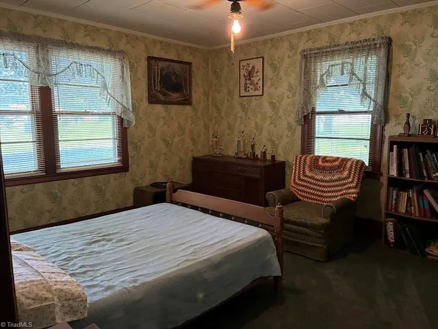 $148,990 | 138 Peacehaven Cir Mount, Mount Airy, NC 27030