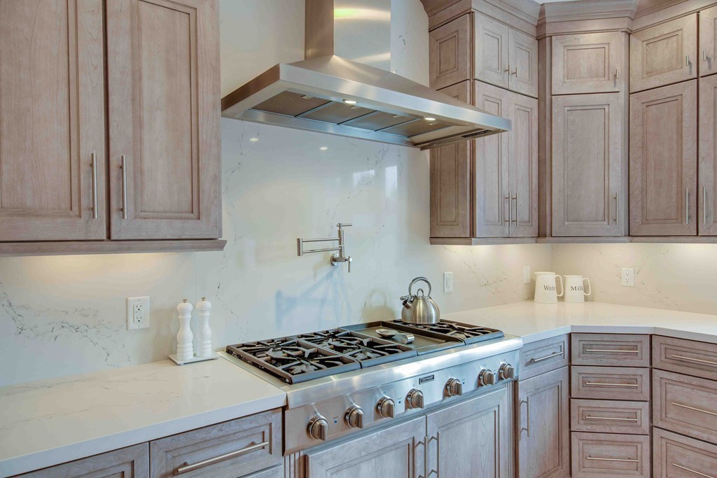 69 Windsor Road Needham, MA 02492 - Photo 15 of 30